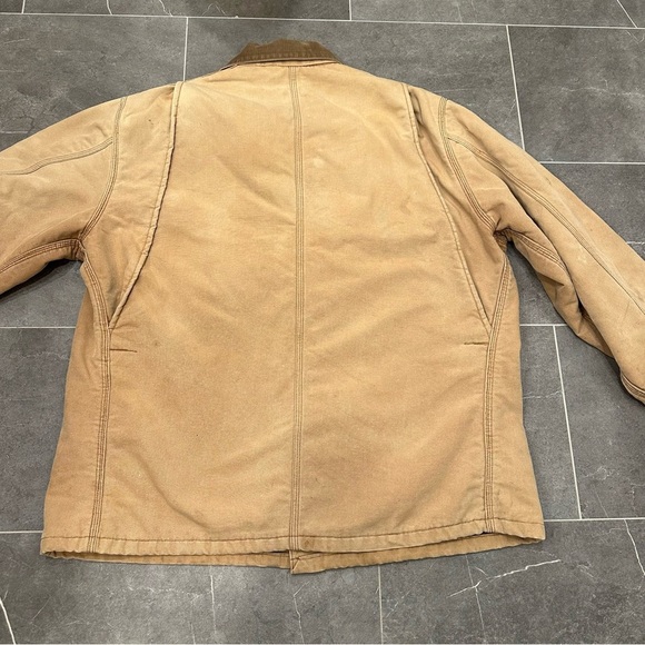 Vintage Carhartt tan button up chore coat distressed utility rug winter - Picture 8 of 12
